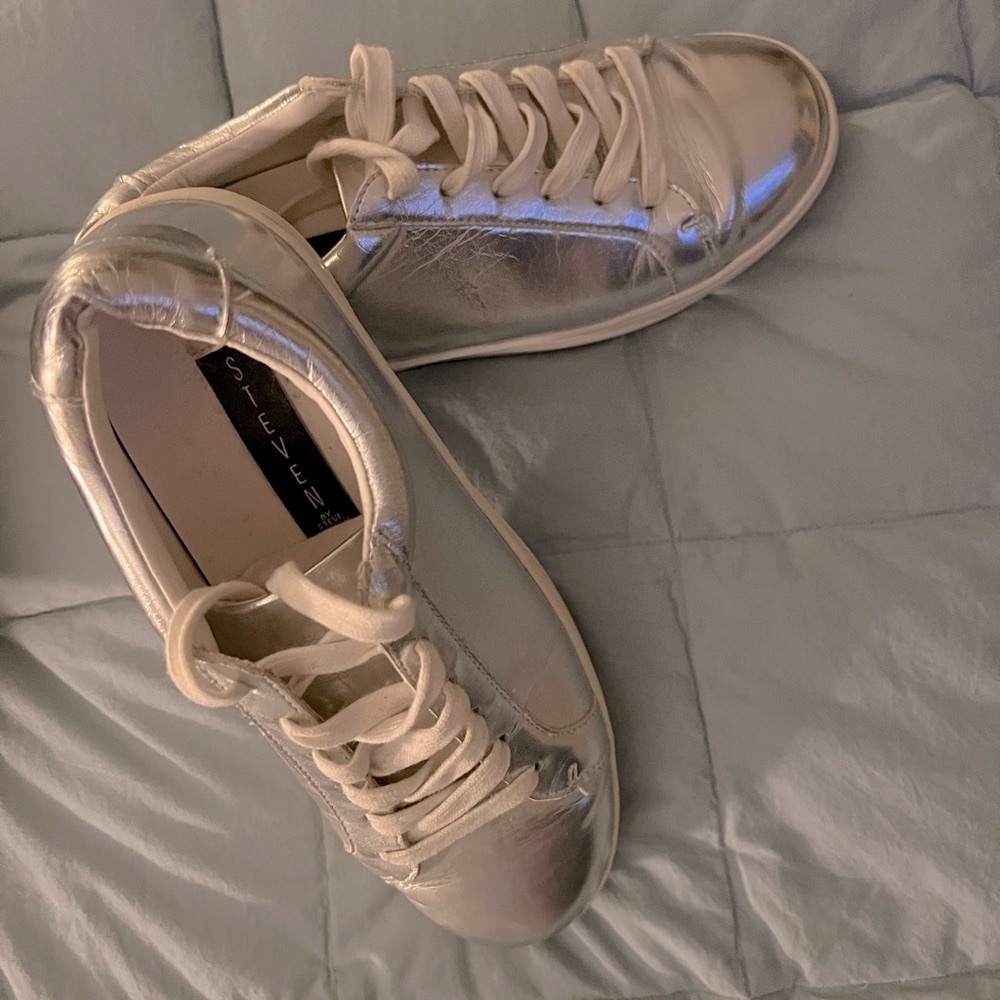 Steve Madden Silver platform sneakers - Picture 2 of 6